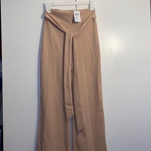 Windsor’s Beige slacks